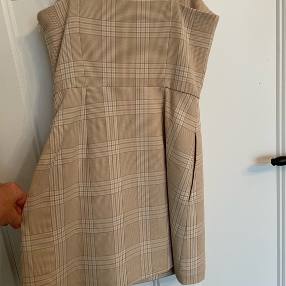 Aritzia Wilfred Isabelle Tan Dress, Size 4 - Picture 4 of 6